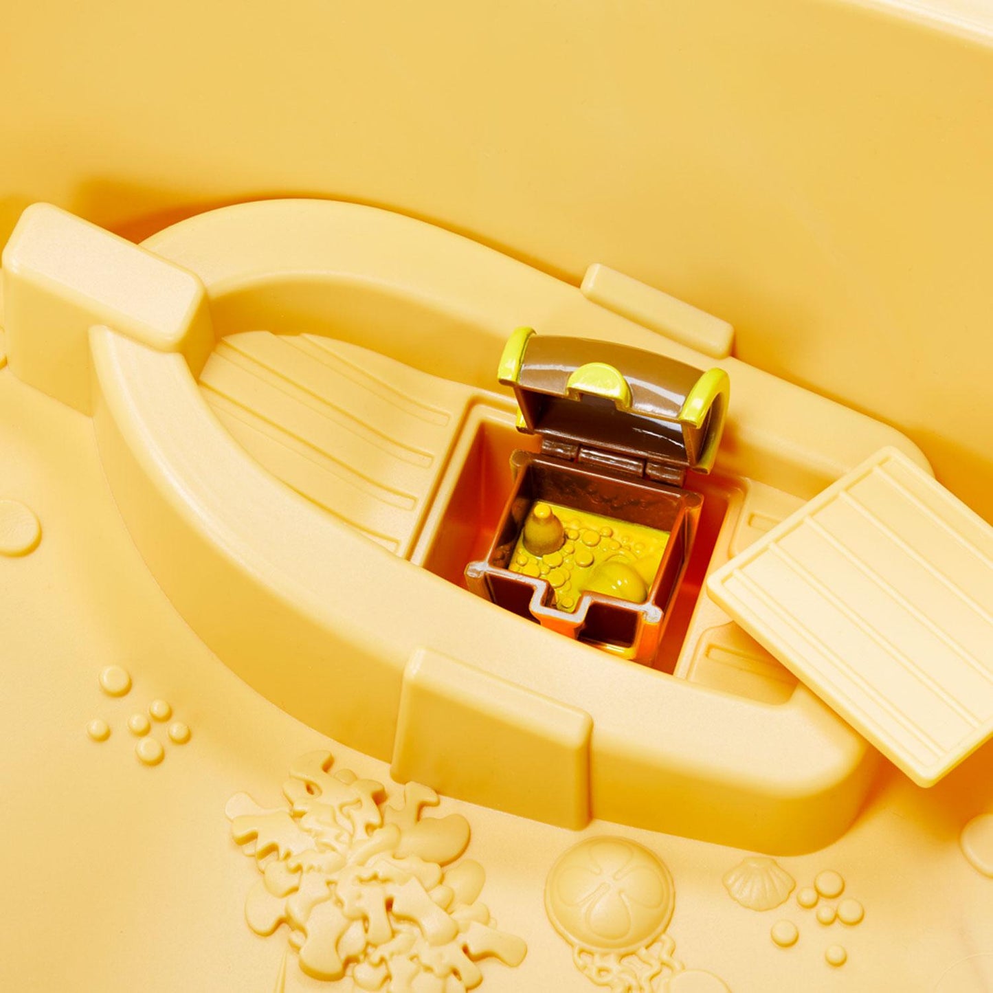 Island Wavemaker Water Table