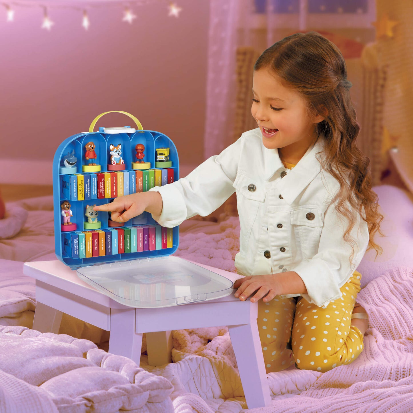 Story Dream Machine  Show & Go Storage Case