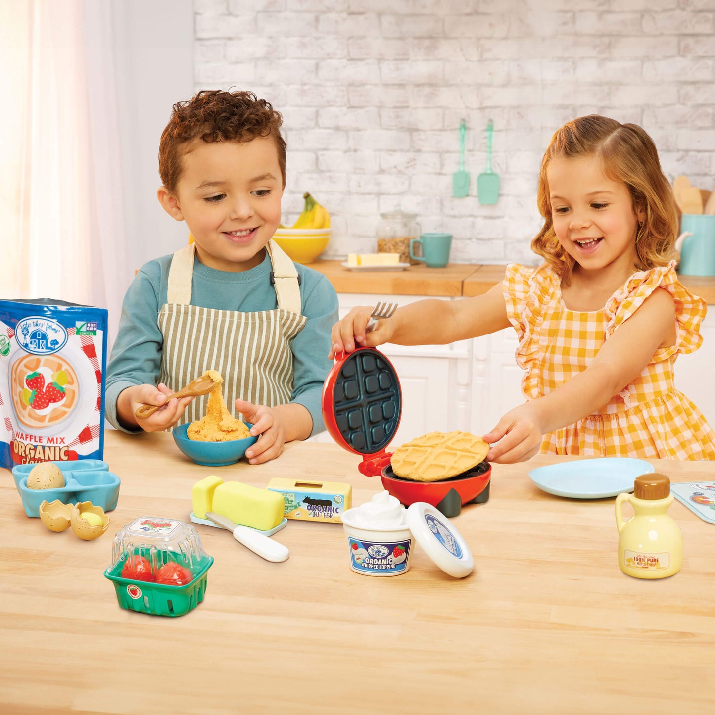 Creative Chefs  Waffle Kit  C Breakfast Playset with Functional Waffle Maker